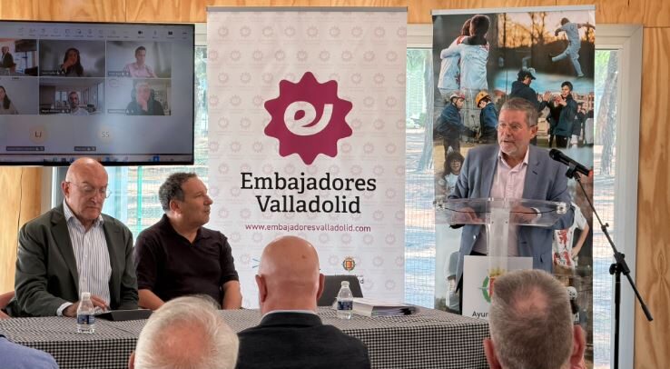Embajadores Valladolid: evento de red con ponente y asistentes